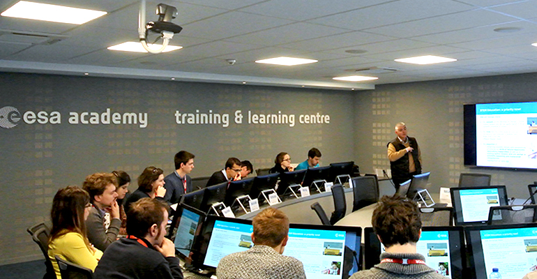 esaacademy_cm